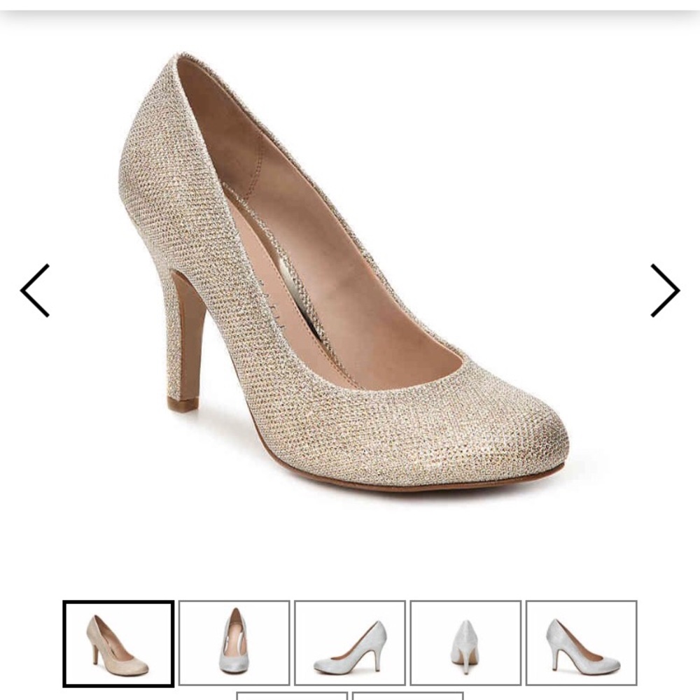 Gold pumps